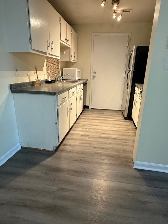 Photo - 30 Silver Hill Ln Unit 1