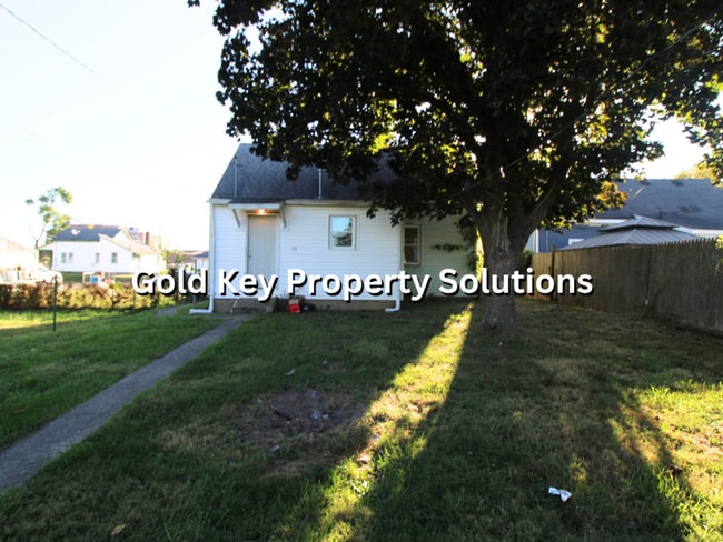 Photo - Updated 2 BR 1 BA House with Huge Kitchen ...