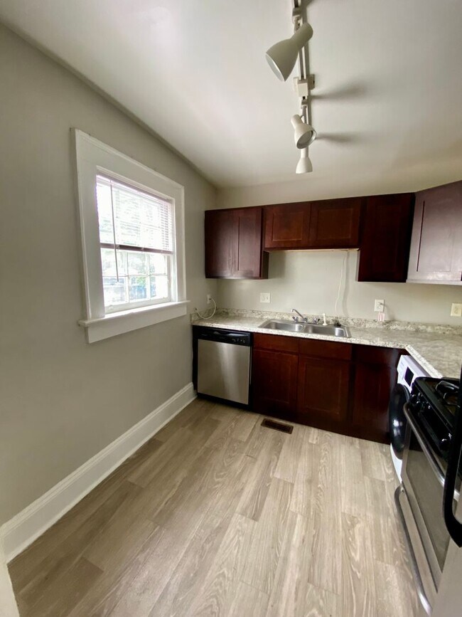 Photo - Spanish Oaks Apartment