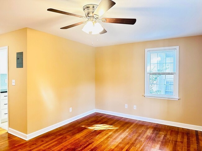 Photo - 8311 Garland Ave Unidad 4