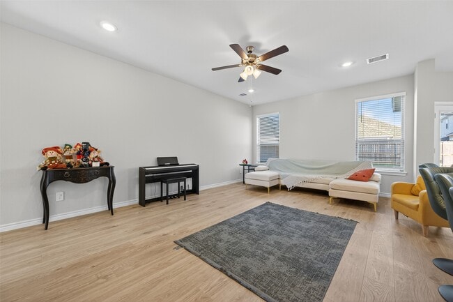 Photo - 6207 Trado Dr