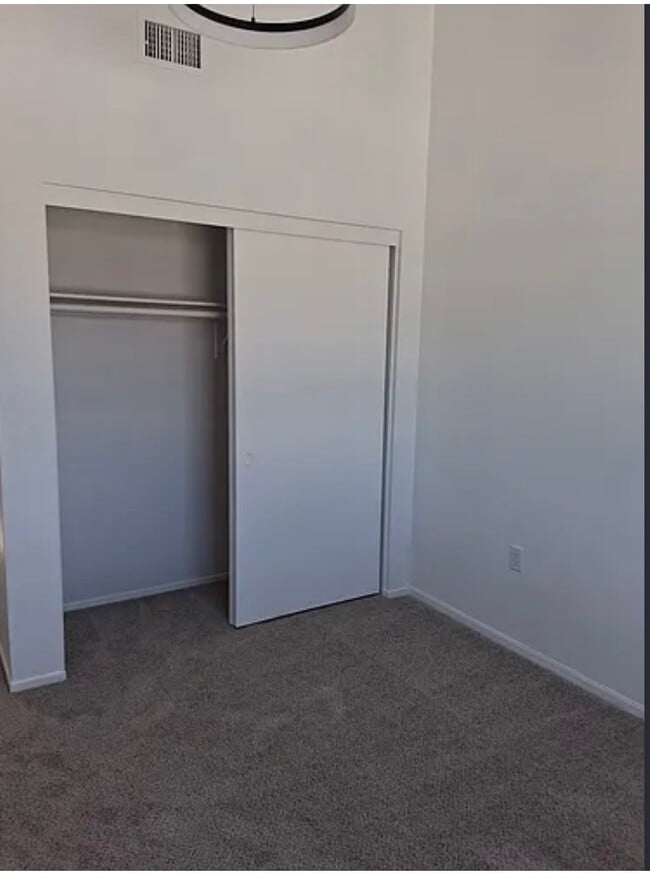 Photo - 366 E 15th St Casa