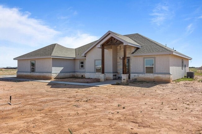 Photo - 16110 Red Deer Ave