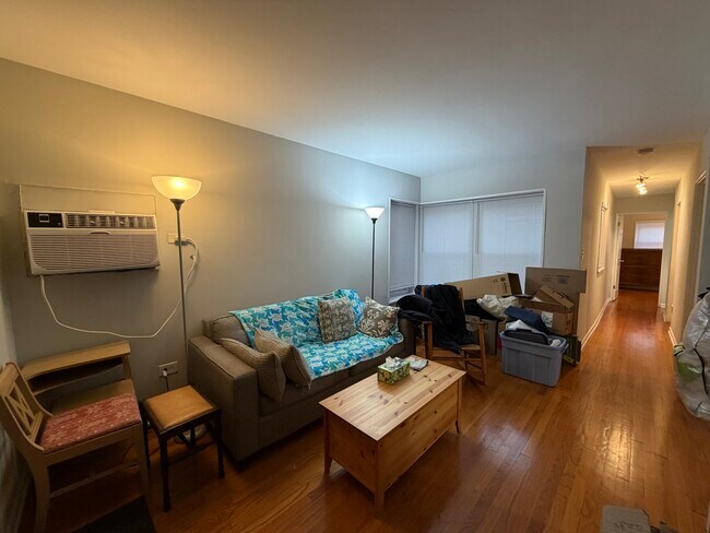 Photo - 6535 N Mozart St Unidad 1F