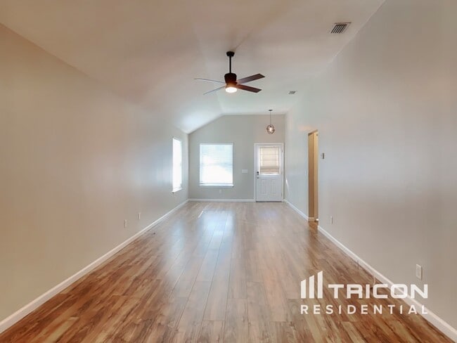 Photo - 10 Poinciana Cove Rd
