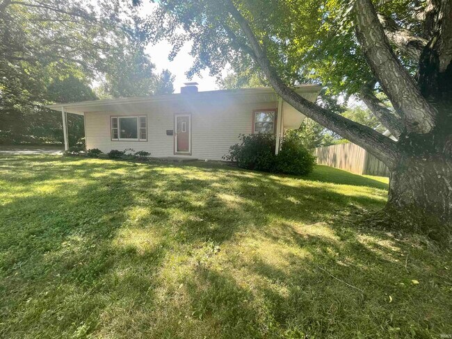 Photo - 1822 E 2nd St