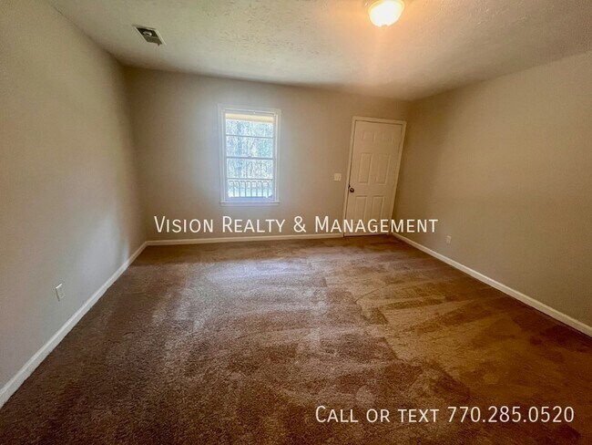 Photo - 27 Monroe Rd