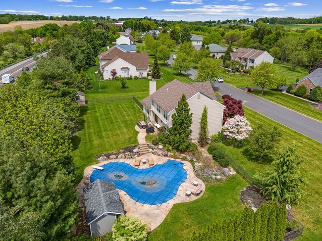 Photo - 2190 Beechwood St