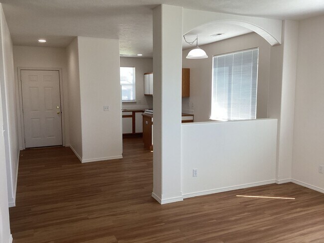 12517 W 5th Ave