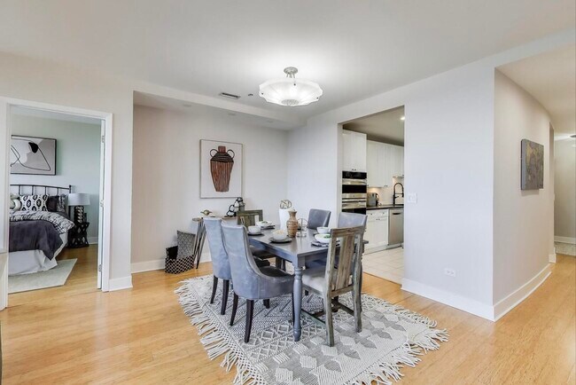 Photo - 330 S Michigan Ave Unit 2006