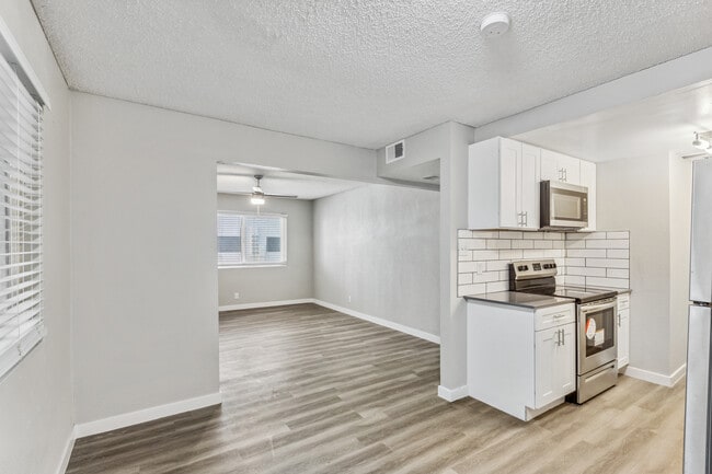 Photo - Tides on Cambridge