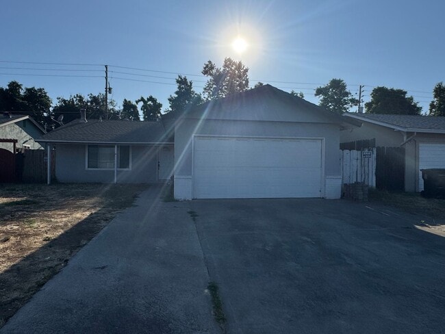Great home in an established neighborhood - Great home in an established neighborhood