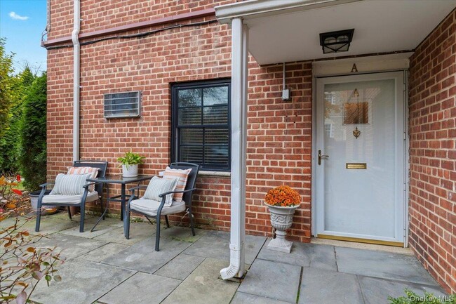 Photo - 181 Purchase St Unit A