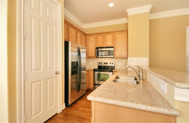 Photo - 1717 Spring St