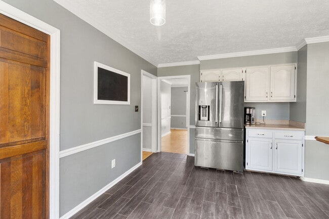 Building Photo - 7666 Wilkins Dr