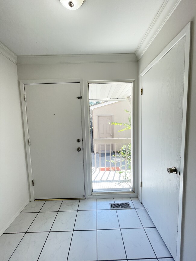 Photo - 1871 Monterey Dr