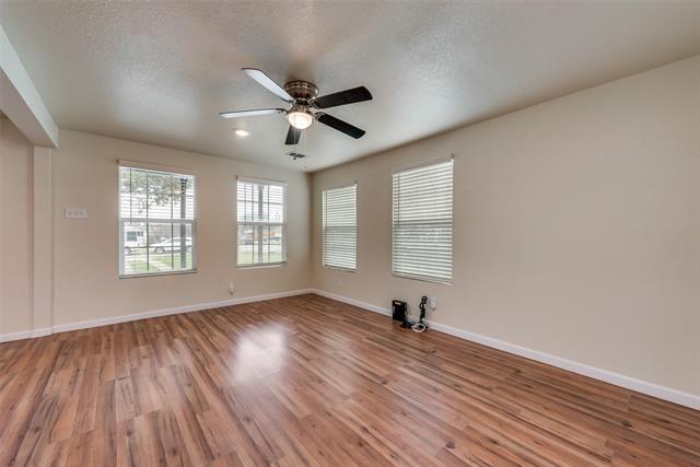 Photo - 5838 Wellesley Ave