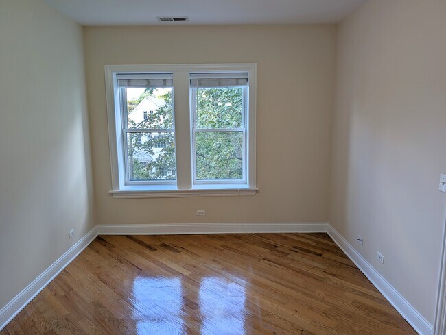 Photo - 4014 N Central Park Ave Unidad 3E