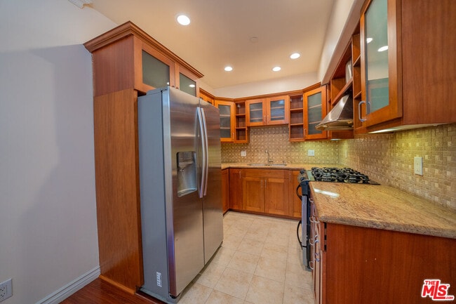 Photo - 626 E Orange Grove Ave Unidad 105