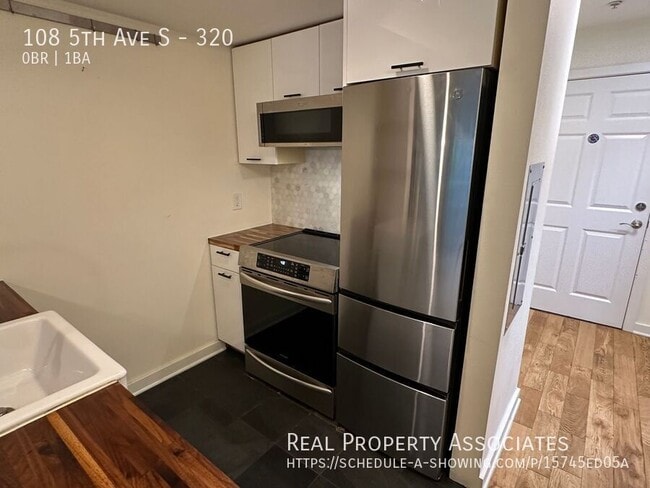 Photo - 108 5th Ave S