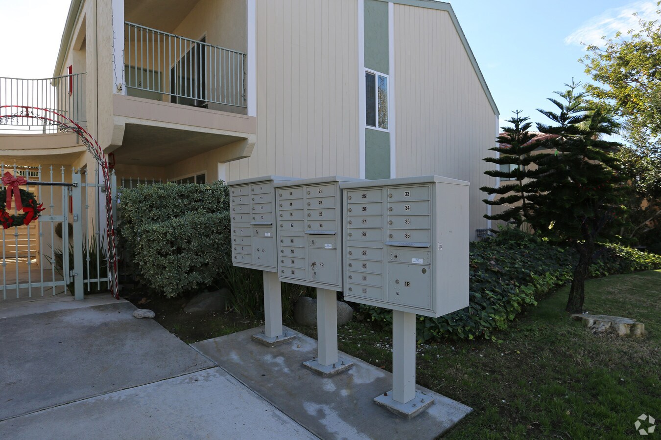 Carlsbad Pines Apartments - Carlsbad Pines Apartments
