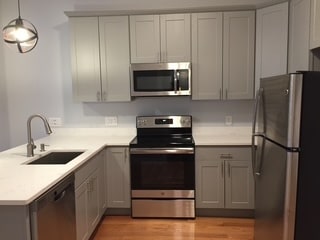 Building Photo - 15 Newton St Unit 2
