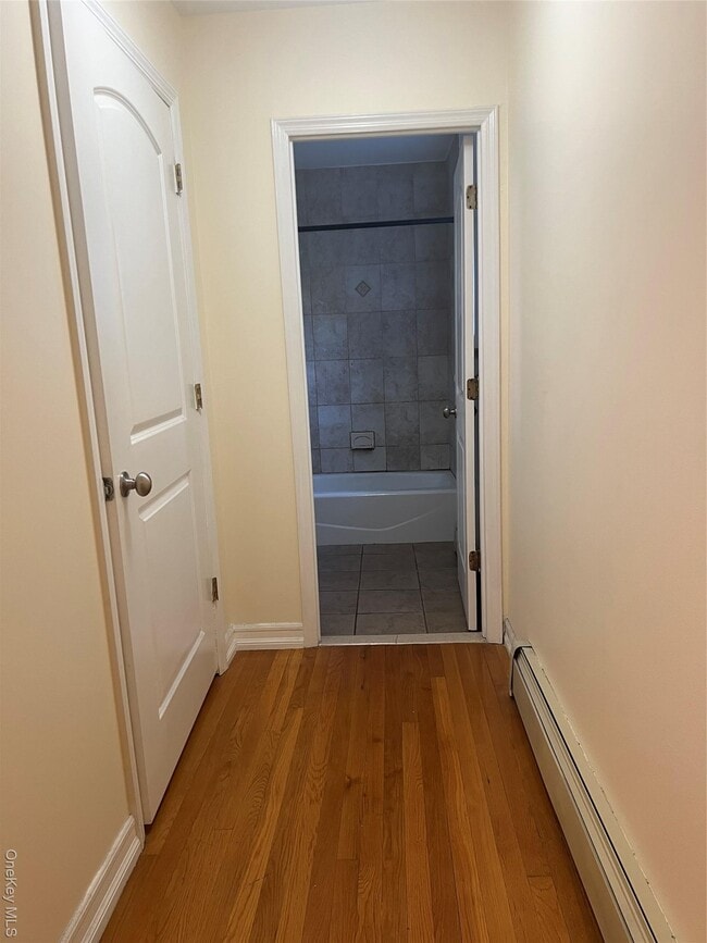 Photo - 25-65 23rd St