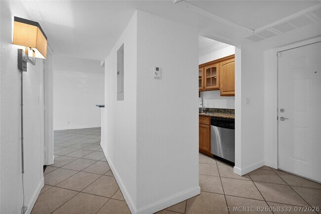 1515 E Broward Blvd Unit 126