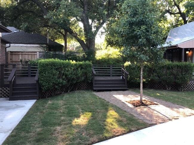 Photo - 807 Thomasson Dr