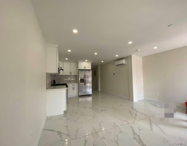 Building Photo - 140-05 32nd Ave Unit 1