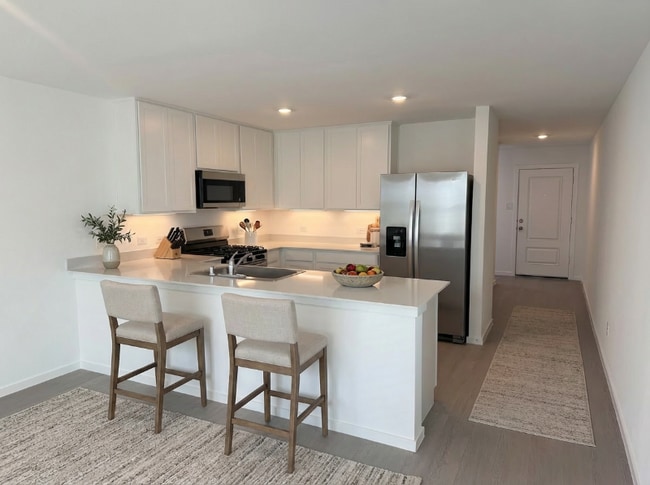 Building Photo - 14138 Lampard St