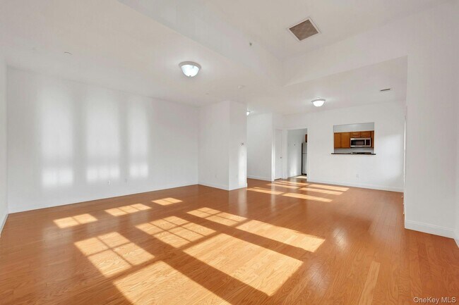 Photo - 400 Main St Unit 5