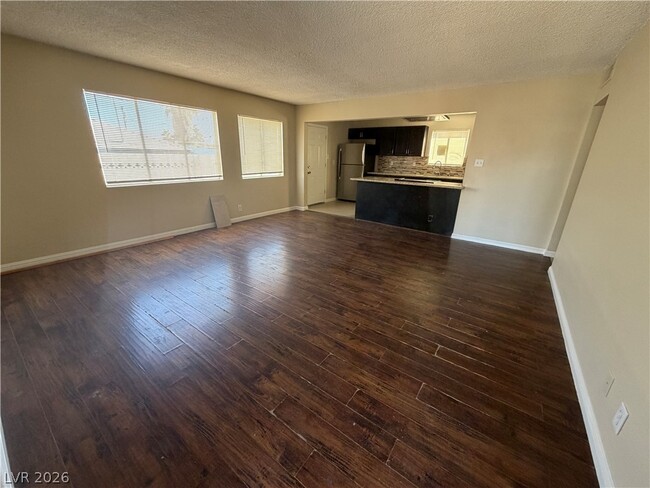 Photo - 5309 Gipsy Ave