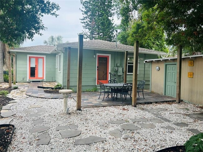Photo - 2813 46th St S