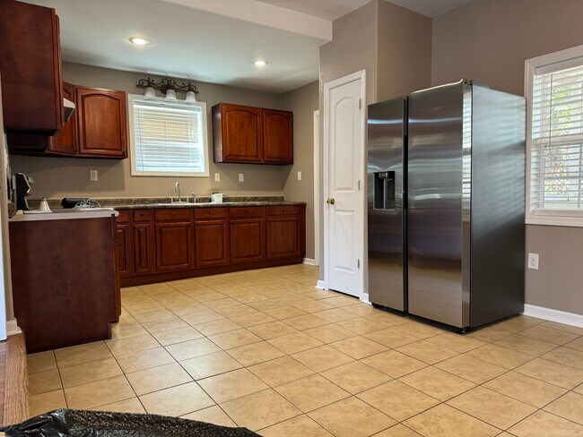 Photo - 301 Cumberland St