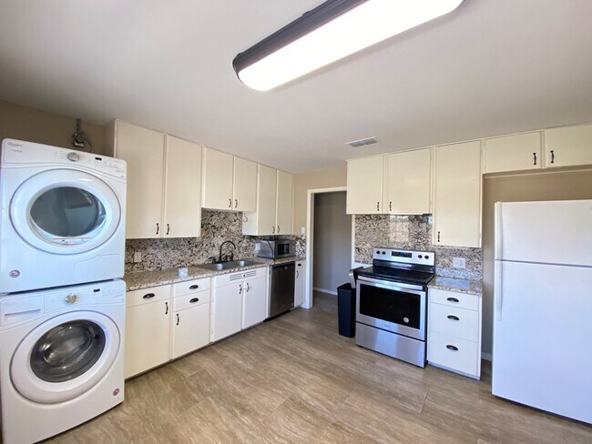 Photo - 3104 Barkley Ave