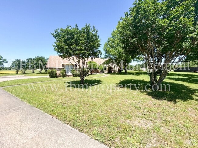 Building Photo - 103 Oak Creek Ct Rental