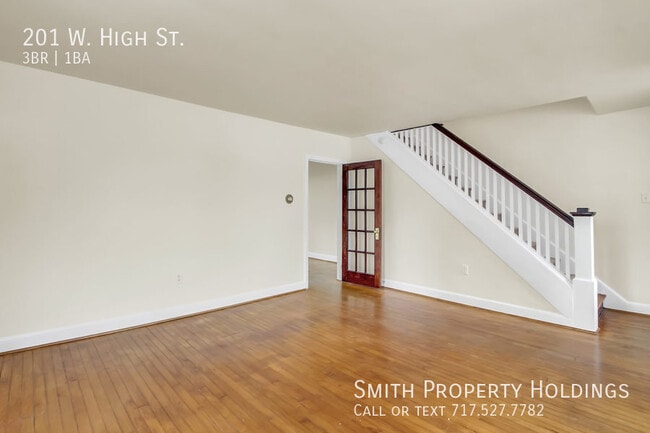 Photo - 201 W High St