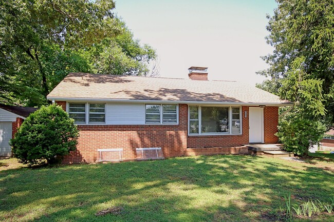 Building Photo - Walk or Bike to UVA Medical Center