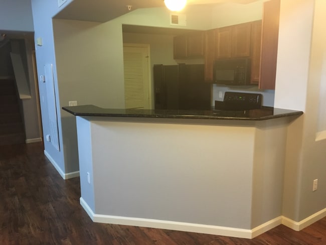 Photo - 1900 Danbrook Dr Unidad 322