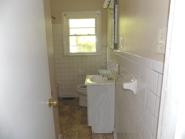 Photo - 5013 Houston Rd