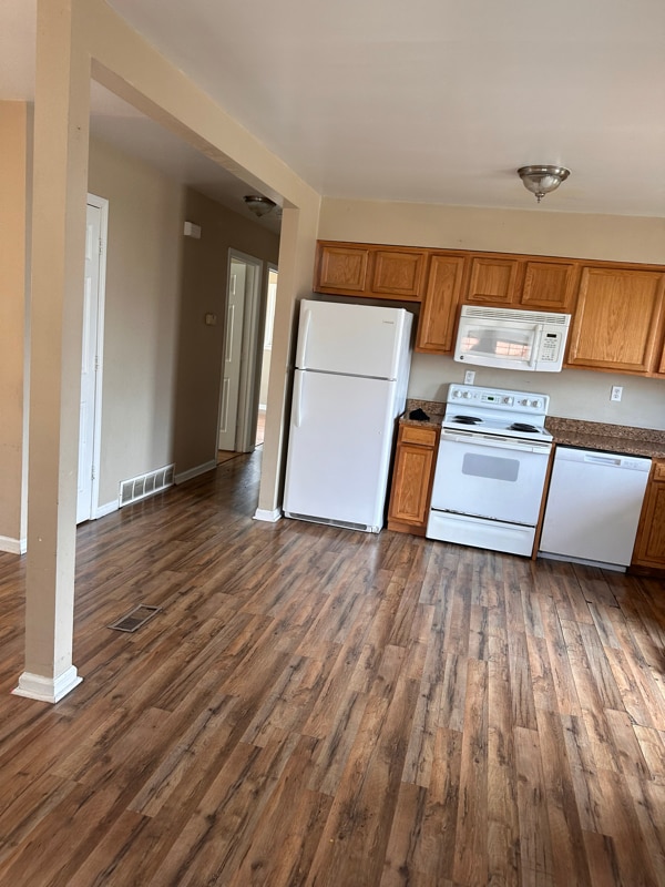 Photo - 8403 Robin Hill Dr