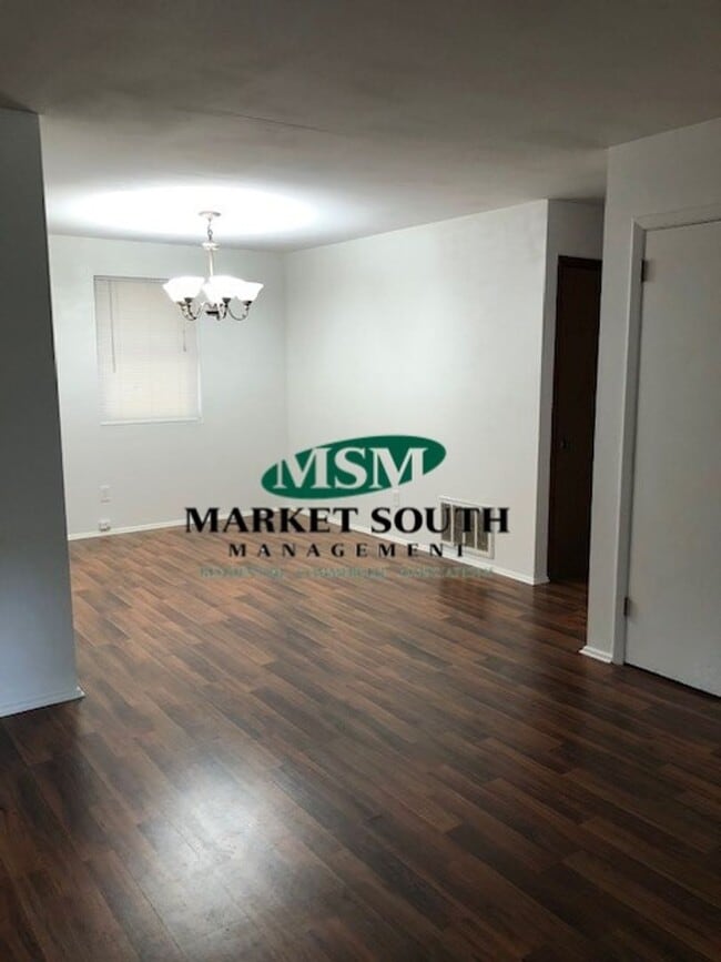 Photo - Convenient Southside Location