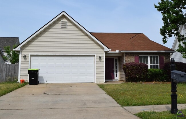 Building Photo - 113 Faybrook Dr Rental