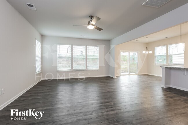 Photo - 101 Wild Lily Dr