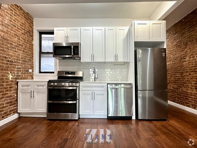 Building Photo - 1486 Bedford Ave Unit 3R Rental