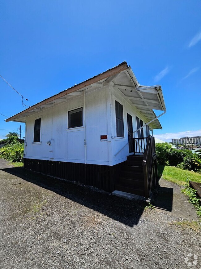 Building Photo - Charming 3 bedroom home in Central Hilo