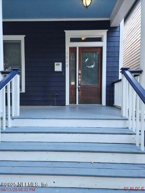 Building Photo - 1240 N Liberty St Rental