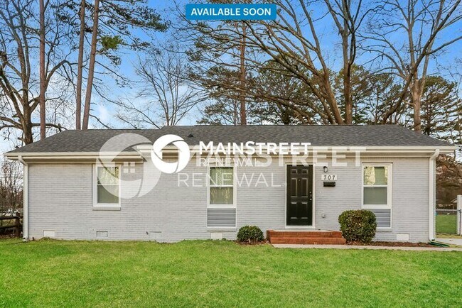 Building Photo - 3 Bedroom Pet-Friendly Home in Charlotte, ...