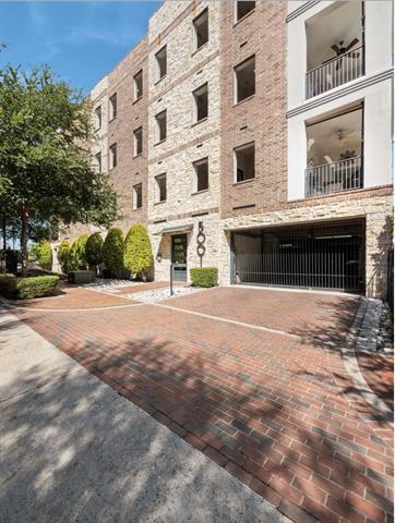 Building Photo - 5001 Meridian Ln Unit 2103